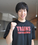 今シーズンからトレインズに加入した亀崎選手（31）。身長186cm。ポジションはSF