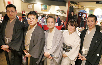 左から西川さん、神山さん、小磯さん、坂本さん、西室さん