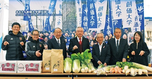 たくさんの食材が届けられた