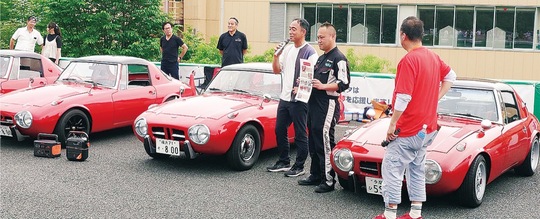 会場に並んだヨタハチ