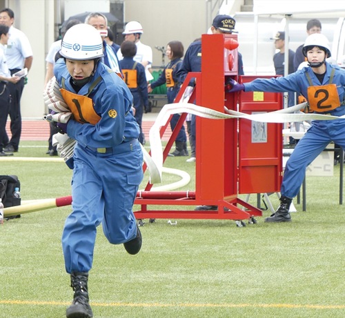消防操法で競い合った＝同署提供