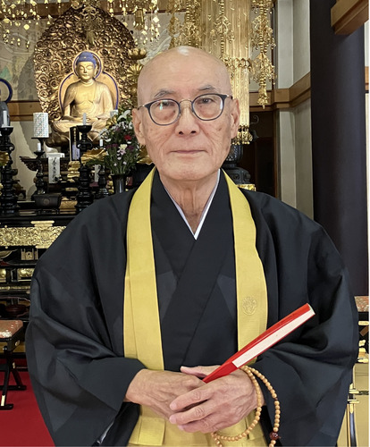 講師を務める長田勝海上人