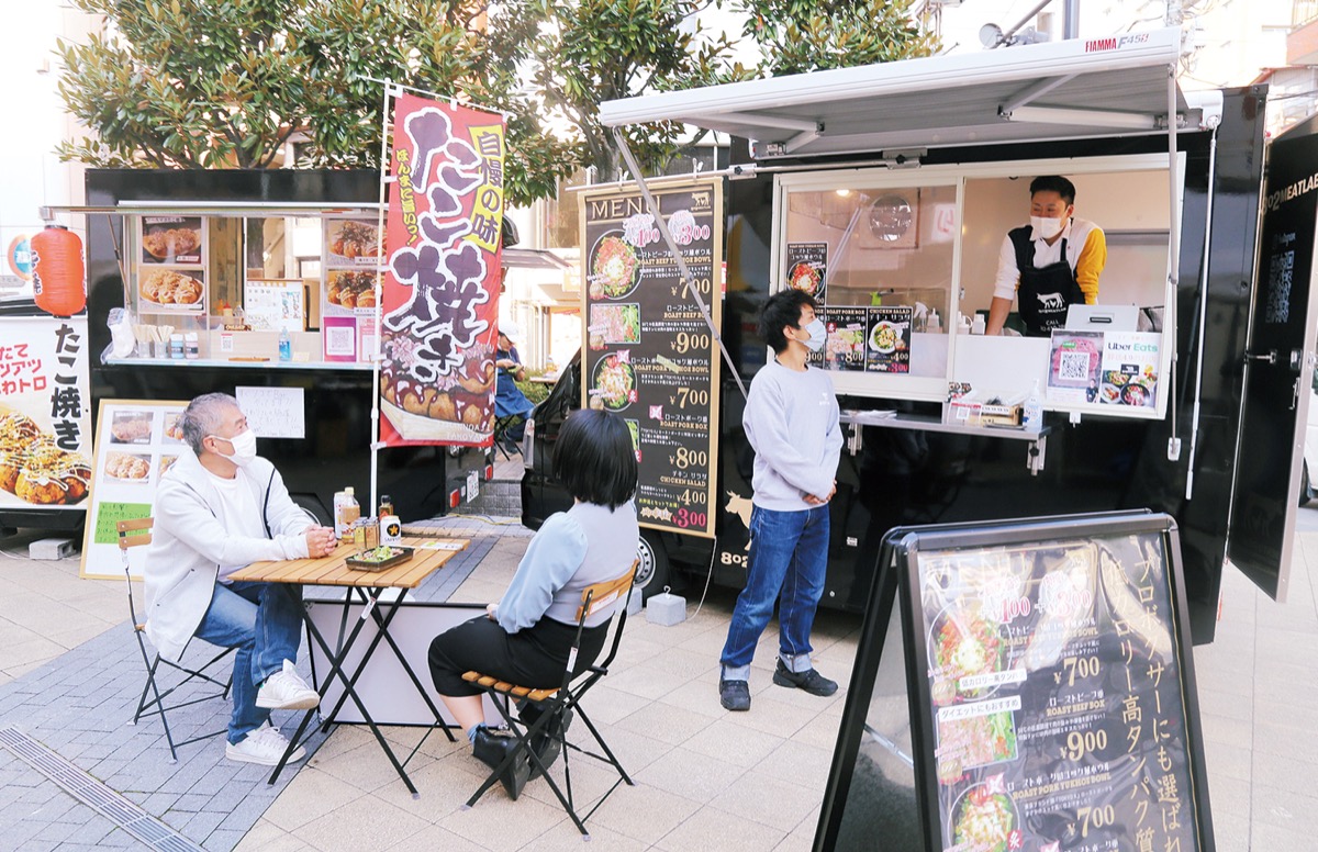 ユーロードの古本まつりでの出店の様子
