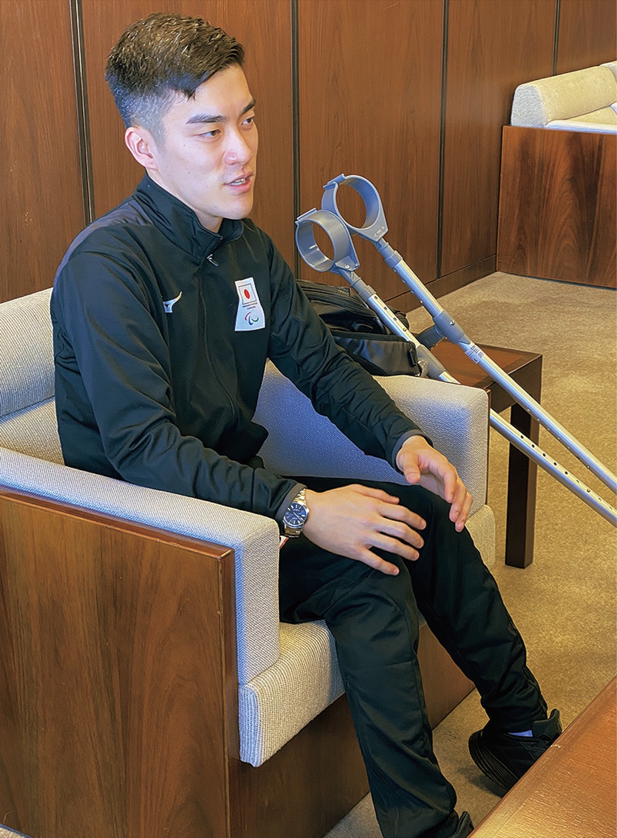 市長訪問のため市役所を訪れた千原選手