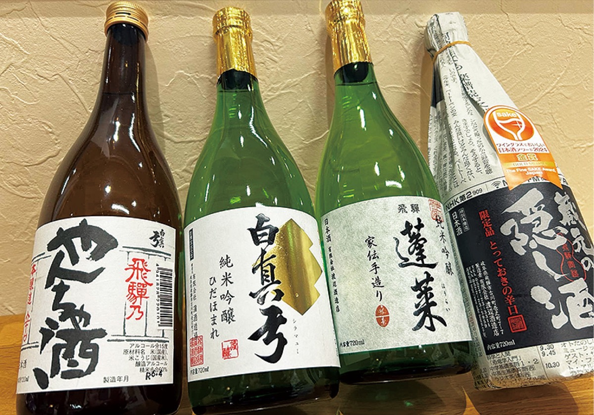 都内では入手困難なお酒も並ぶ