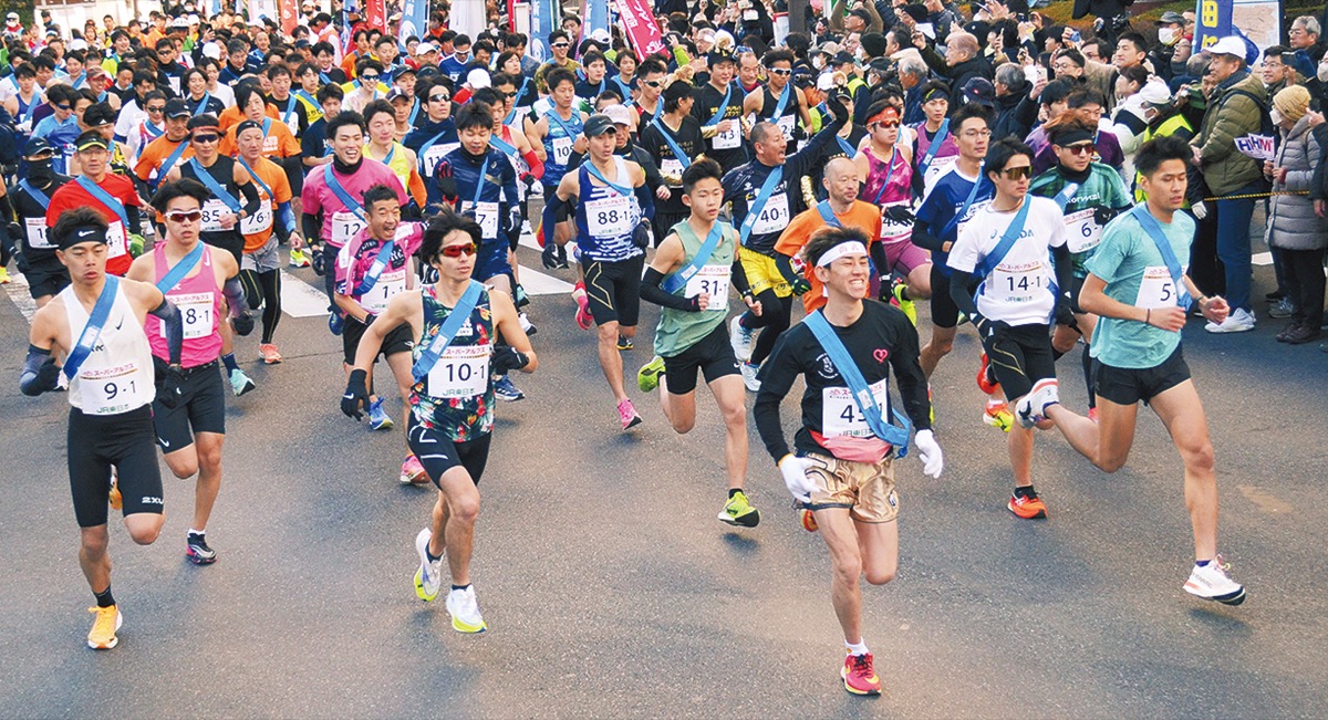 早春の甲州街道を快走