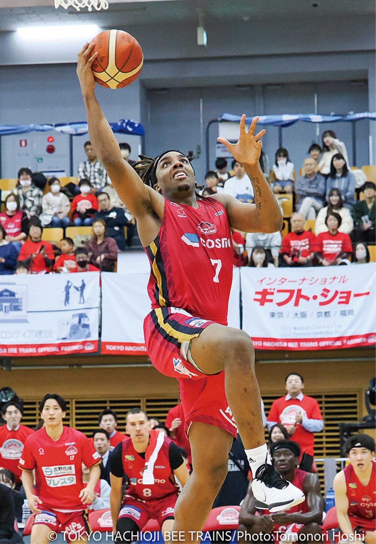 三重に２連勝、リーグ２位