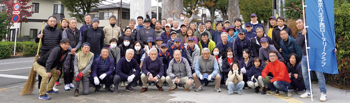 御陵の参道、心込め清掃