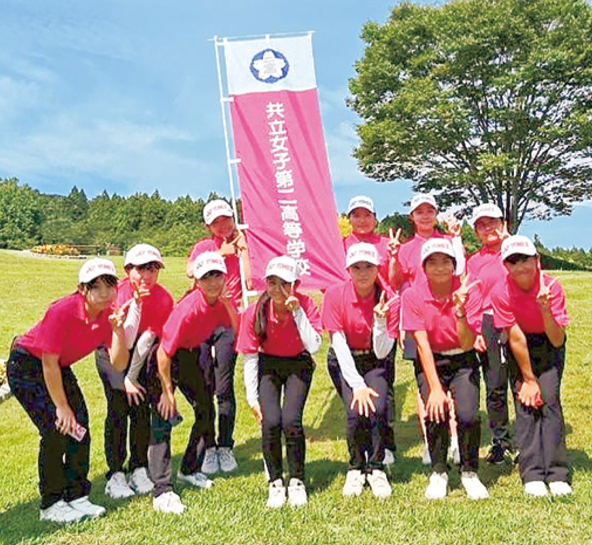 中高一緒に活動するゴルフ部