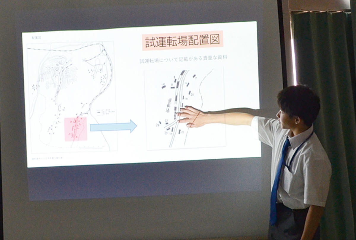 大学敷地の歴史を解説する吉野さん