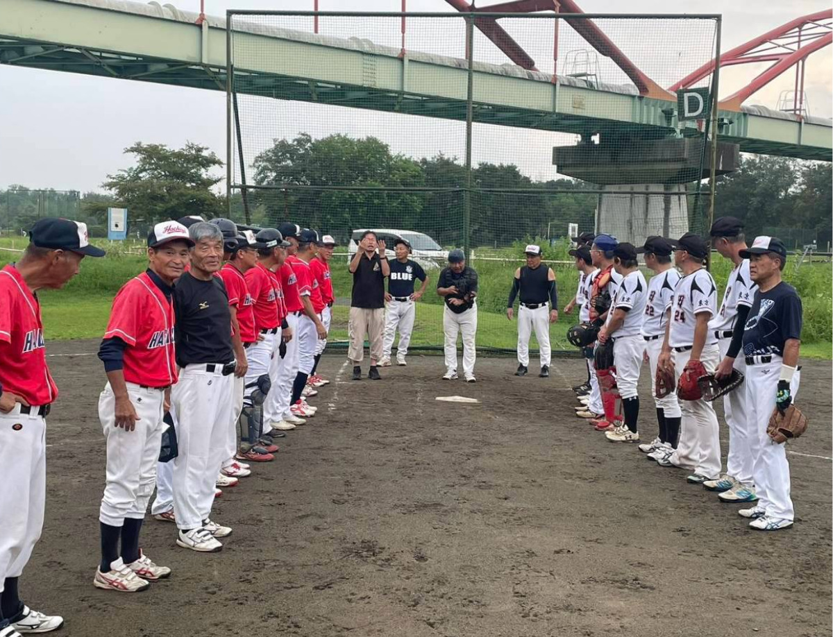試合前の整列の様子=同クラブ提供
