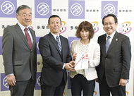 お散歩カーを寄贈