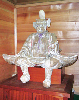 都指定有形文化財・彫刻の小野神社「木造随身倚像」＝多摩市教育委員会提供