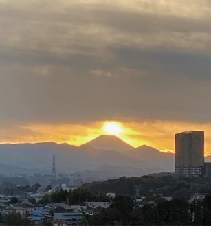 16日には富士山が見えていた＝同館提供