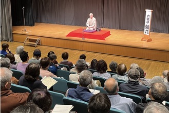 多くの市民が訪れた会場