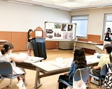 紙芝居で平和伝える