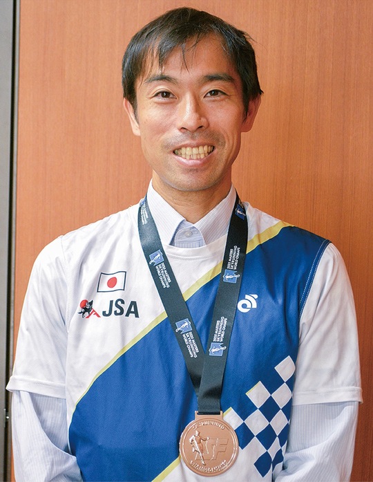 銀メダルを獲得した細木さん