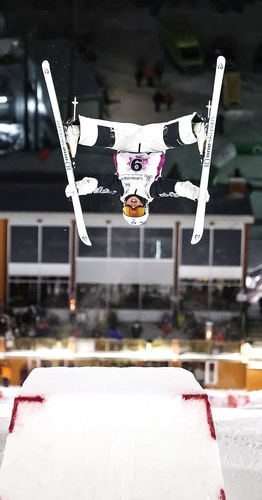 エアーを決める冨高さん