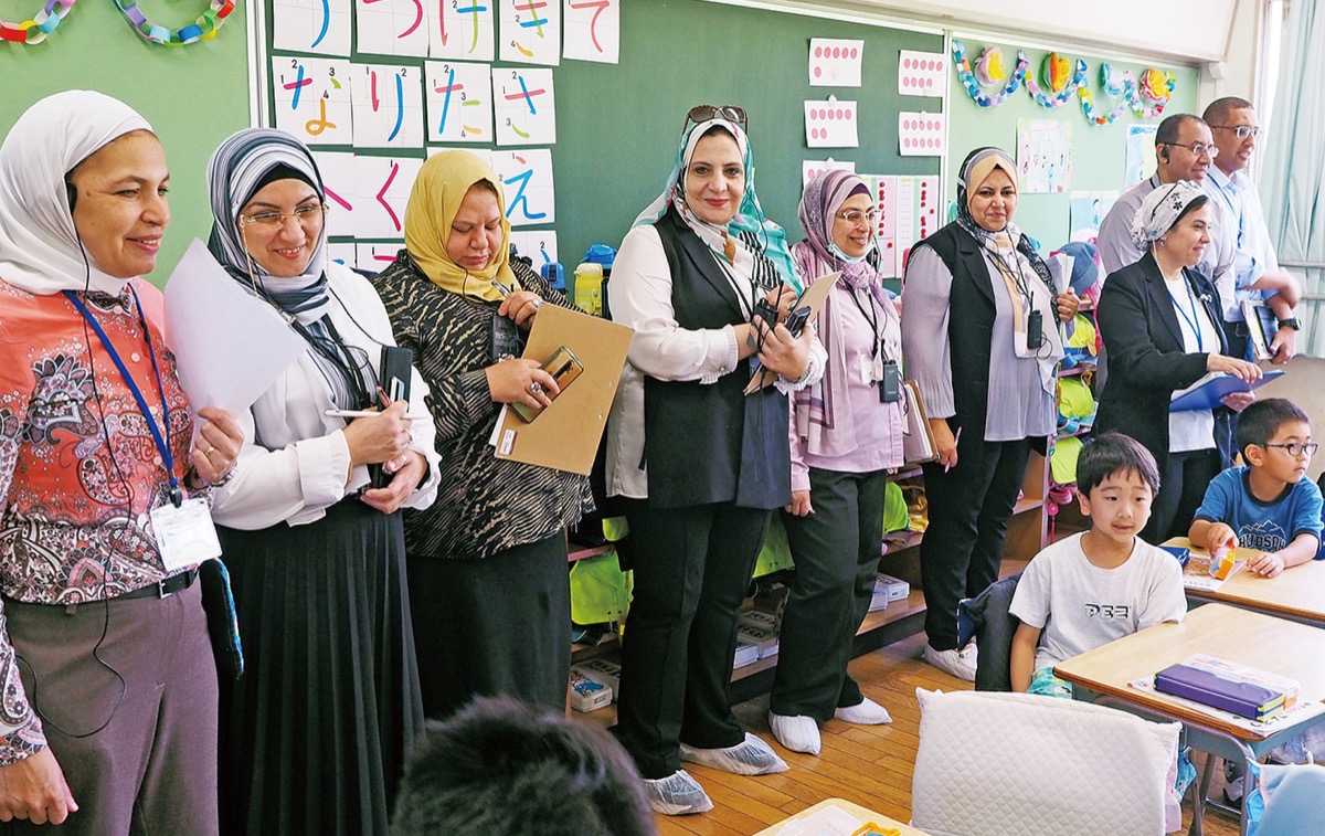 エジプト教育者 貝取小に