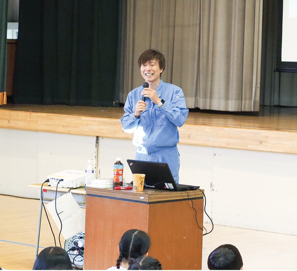 滝沢さんが東寺方小に