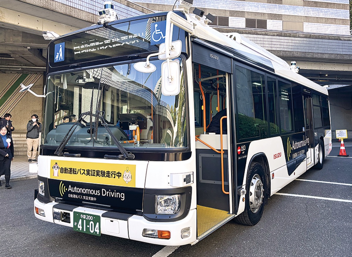 大型バス「エルガ」