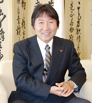 ■大木哲市長／1948年、東京都生まれ。歯科医。46歳で横浜市青葉区から神奈川県議会議員に初当選。3期12年を務めた。2007年の大和市長選挙で現職に勝利して、第14代大和市長に就任。昨年の市長選挙では再選を果たした。