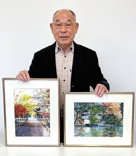 描いた作品を持つ池田代表