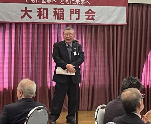 挨拶する児浦会長