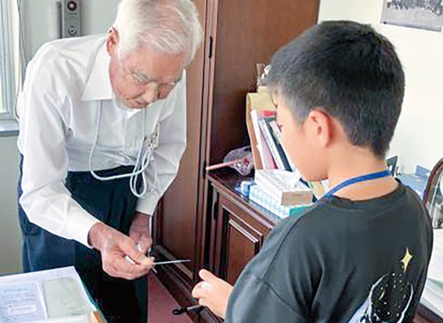 林代表と名刺交換