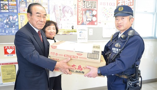 綾瀬地区交番を激励