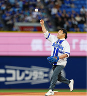 冠試合は満員御礼