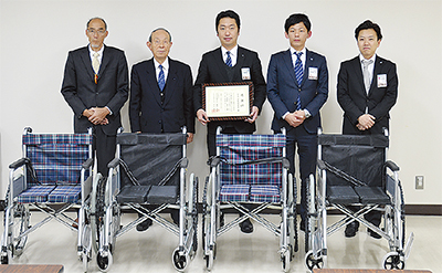 プルタブ集め、車いす寄贈