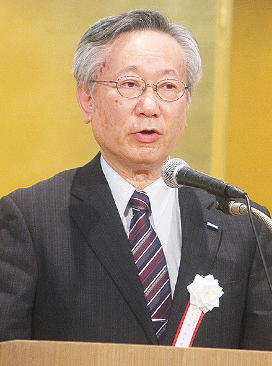 挨拶をする小林会長