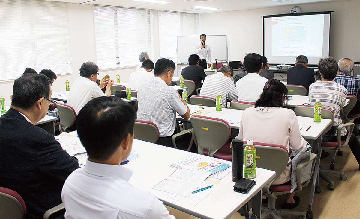 幅広い年齢層が集まった