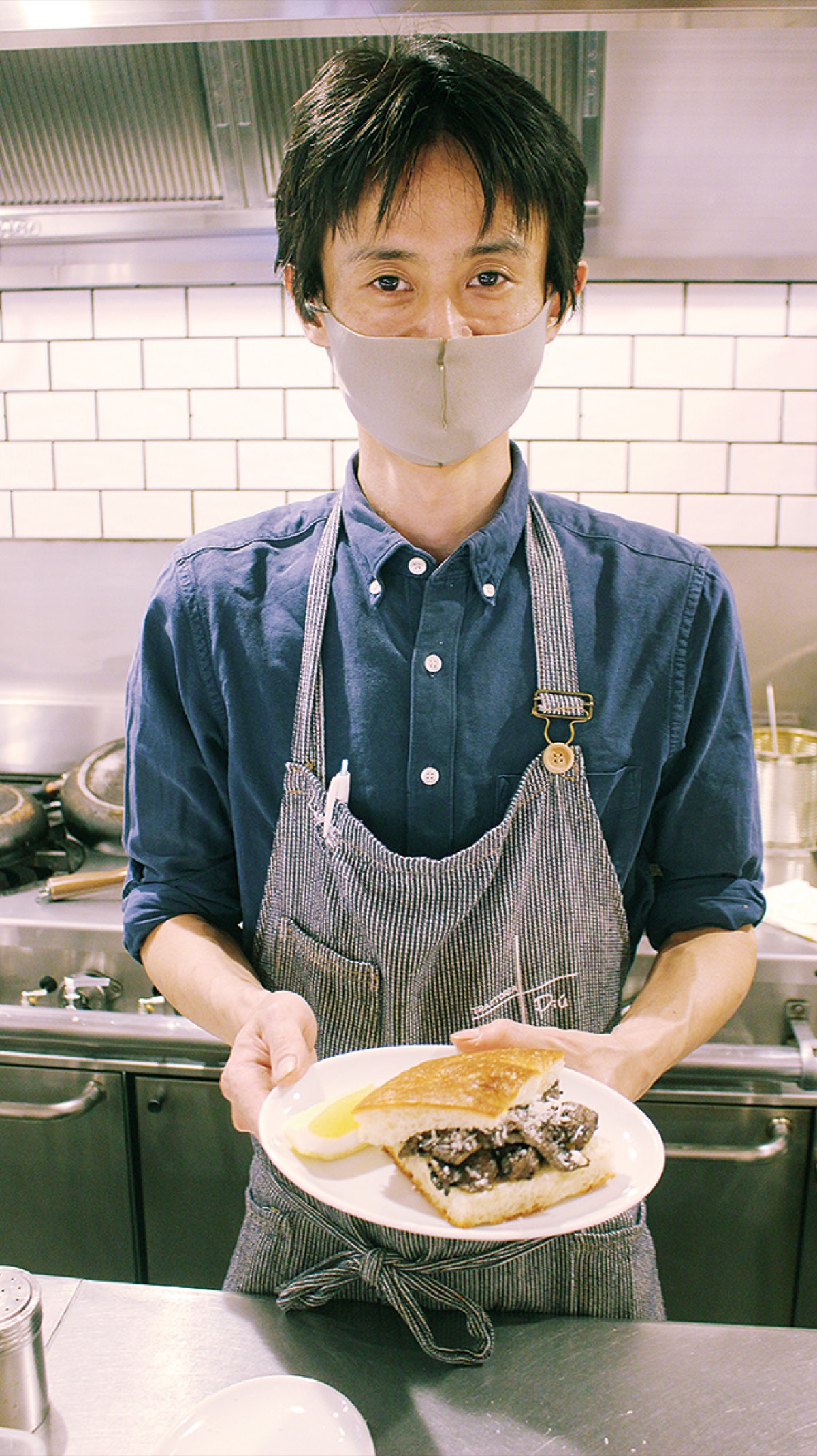 その名も｢もつバーガー｣