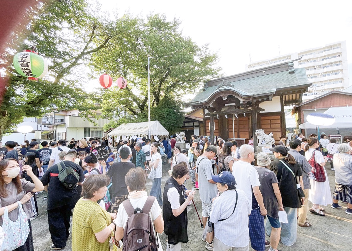 夏まつりにぎわう