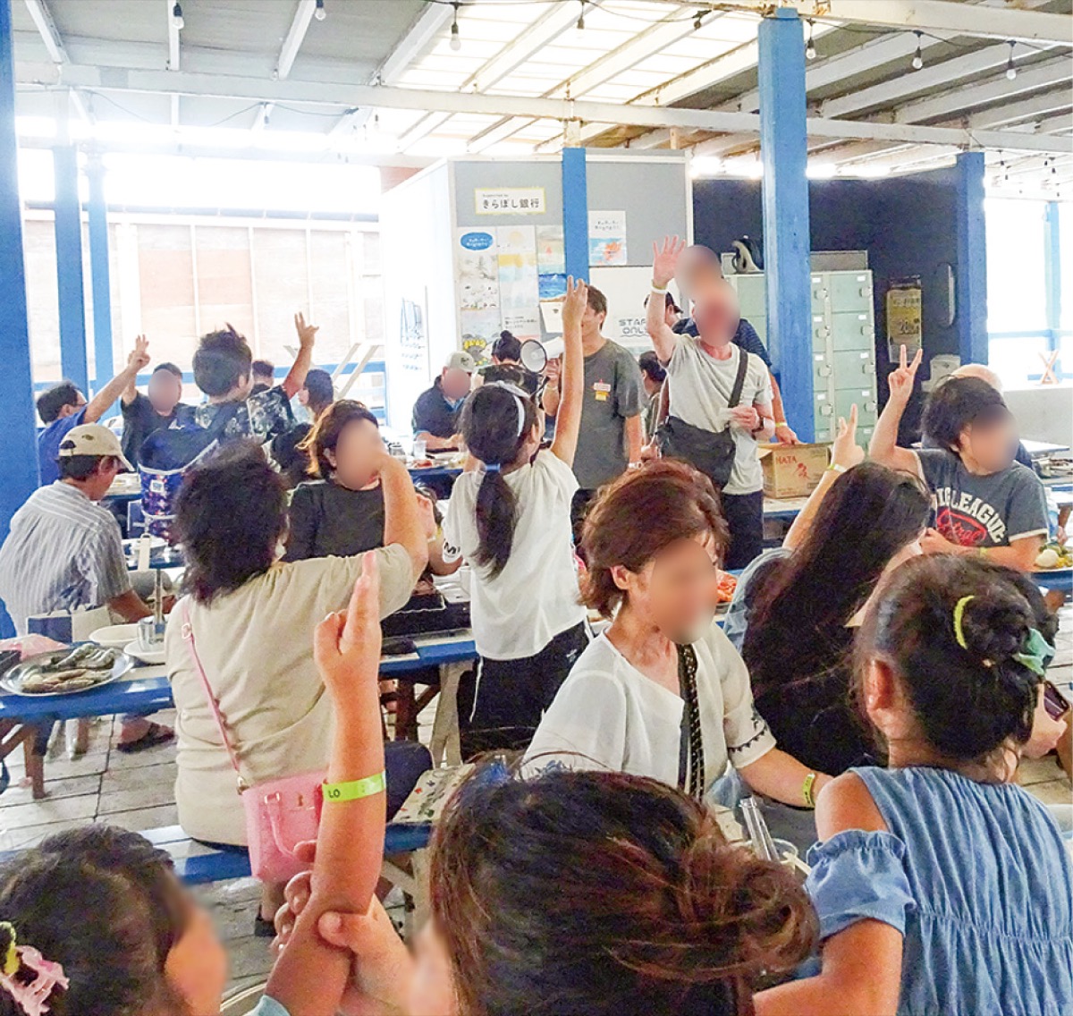 海の家で親睦深め