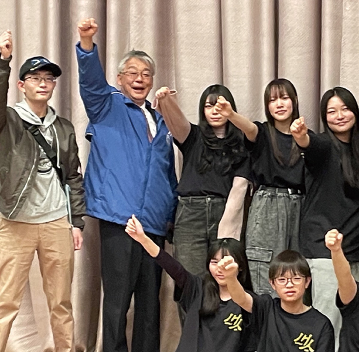 ◇青木増之 「青い城」 桃源会会長 ◇ ◇青木増之 「青い城」 桃源会