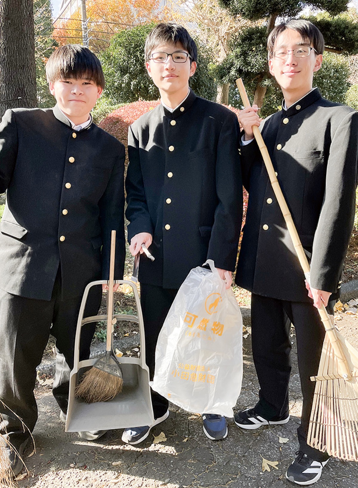 ごみ拾い競技で地域貢献