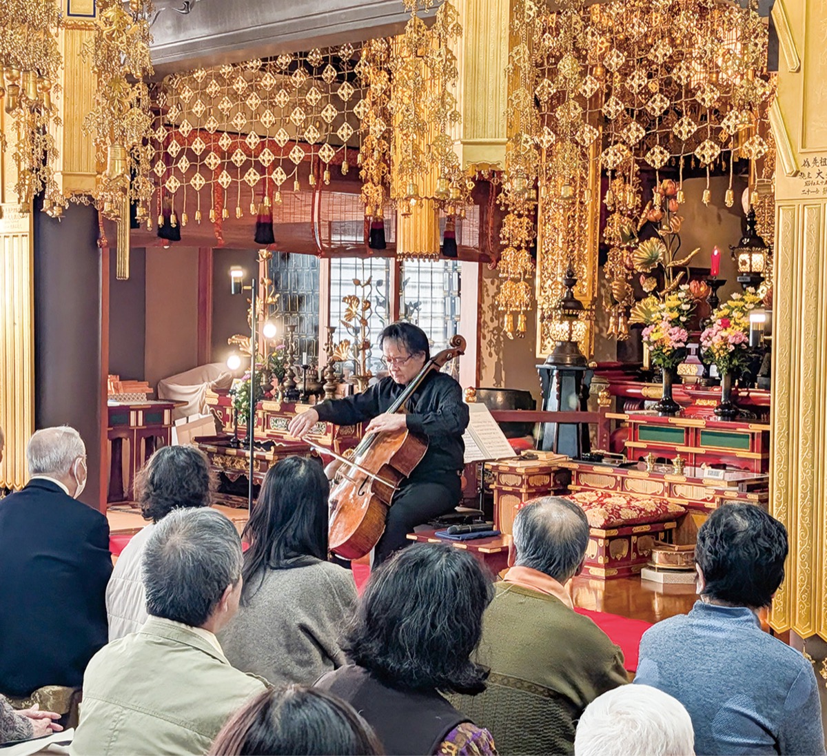 本堂に響く豊かな音色