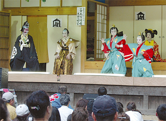 昨秋、大谷八幡宮で披露された子ども歌舞伎