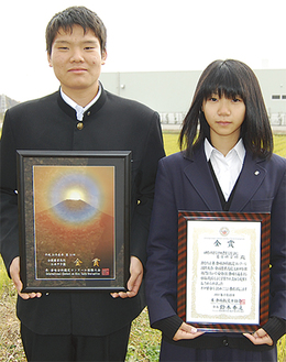岩崎武蔵さん（写真左）と宇畑良美さん（同右）
