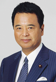 安倍内閣の経済再生担当大臣として経済政策「アベノミクス」の推進役を担う。衆院神奈川13区選出で当選10回。