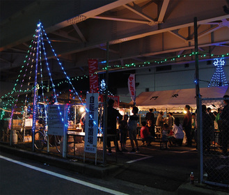 今年も市内最初の点灯式が行われた「門沢橋駅」付近