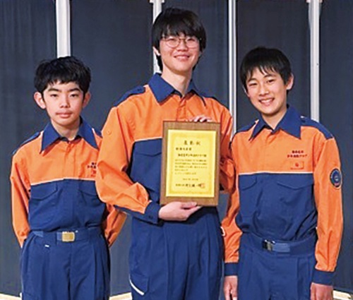 左から宮越漣さん、原田さん、浴琢真さん