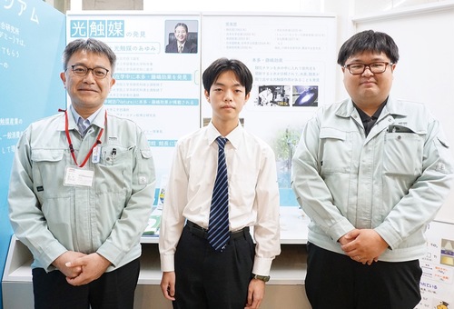 左から落合さん、早田さん、濱田さん