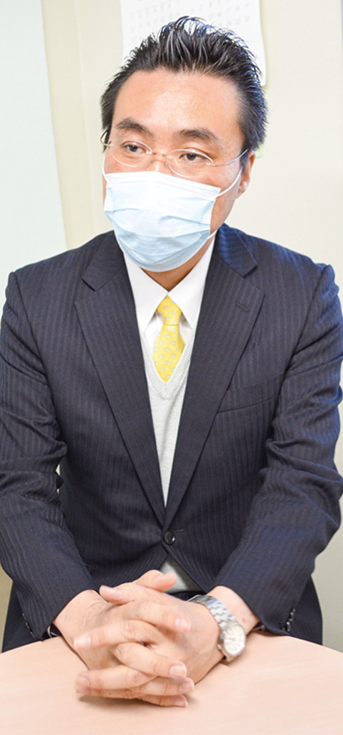 取材に応じる矢部園長