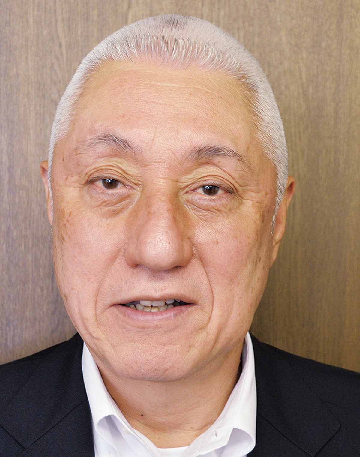 磯部 芳彦さん (写真1)