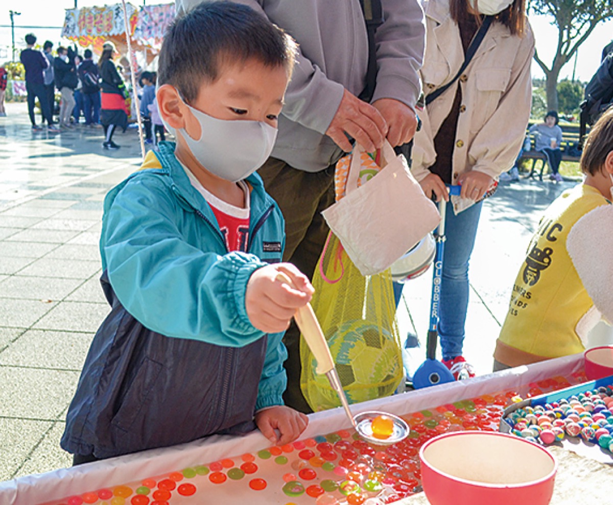無料のスーパーボールすくい