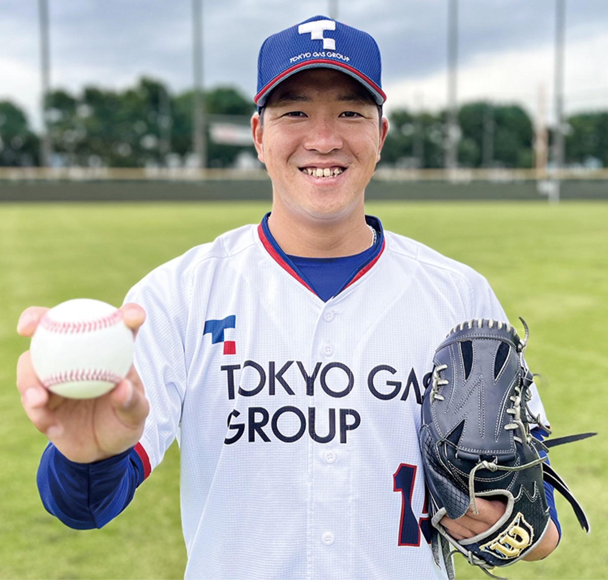 ドラフトを前に取材に応じた臼井投手＝10月12日・東京ガス大森グラウンド（東京都大田区）